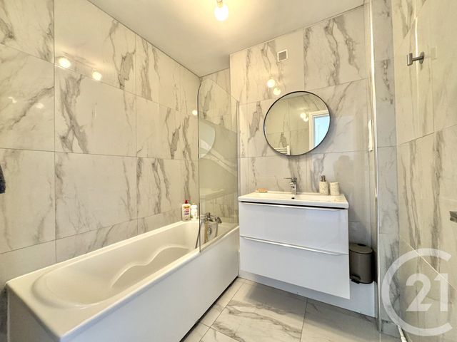 Appartement F3 à vendre - 3 pièces - 81.39 m2 - TOURCOING - 59 - NORD-PAS-DE-CALAIS - Century 21 Les Pavés