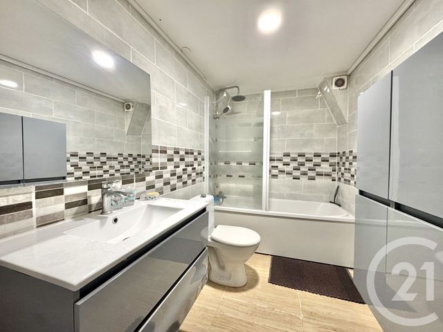 maison à vendre - 6 pièces - 140.67 m2 - TOURCOING - 59 - NORD-PAS-DE-CALAIS - Century 21 Les Pavés