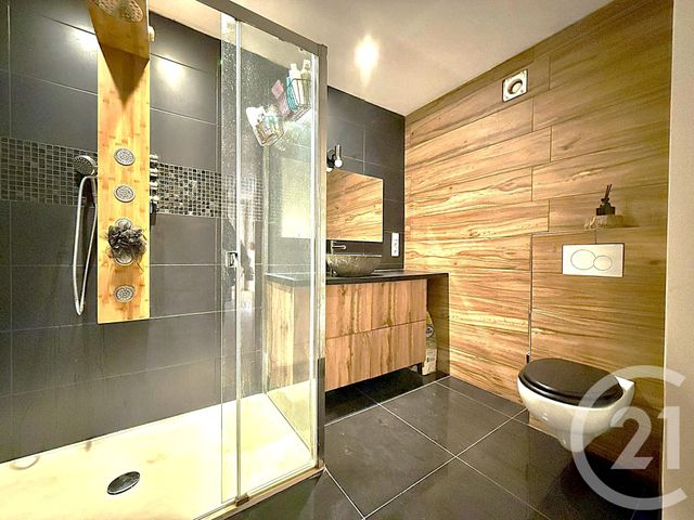 Appartement Loft à vendre - 4 pièces - 146.49 m2 - HALLUIN - 59 - NORD-PAS-DE-CALAIS - Century 21 Les Pavés