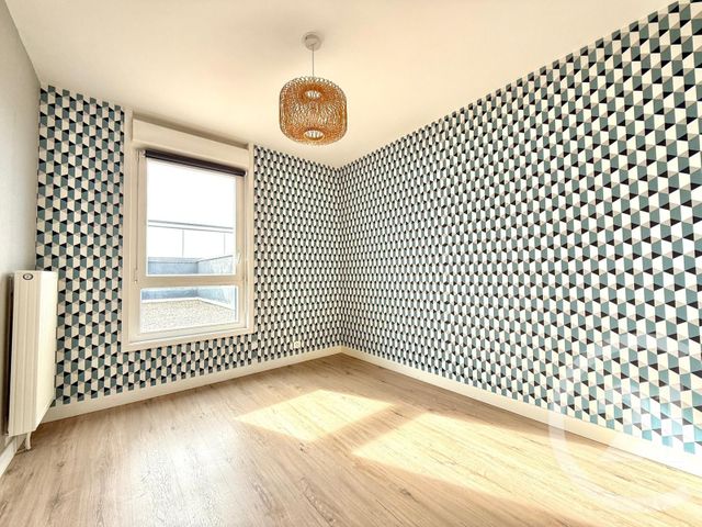 Afficher la photo en grand Appartement F4 à vendre - 4 pièces - 97.53 m2 - TOURCOING - 59 - NORD-PAS-DE-CALAIS - Century 21 Les Pavés