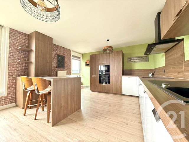 Afficher la photo en grand Appartement F4 à vendre - 4 pièces - 97.53 m2 - TOURCOING - 59 - NORD-PAS-DE-CALAIS - Century 21 Les Pavés