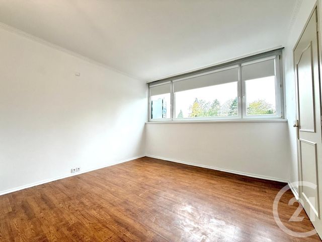 Afficher la photo en grand Appartement T4 à louer - 4 pièces - 100.0 m2 - TOURCOING - 59 - NORD-PAS-DE-CALAIS - Century 21 Les Pavés