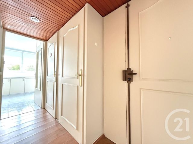 Afficher la photo en grand Appartement T4 à louer - 4 pièces - 100.0 m2 - TOURCOING - 59 - NORD-PAS-DE-CALAIS - Century 21 Les Pavés