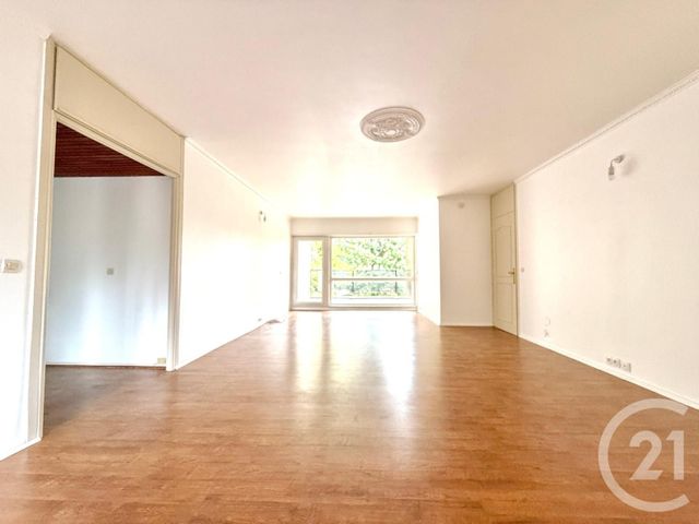 Afficher la photo en grand Appartement T4 à louer - 4 pièces - 100.0 m2 - TOURCOING - 59 - NORD-PAS-DE-CALAIS - Century 21 Les Pavés