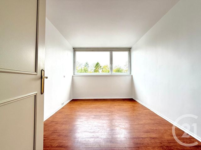 Afficher la photo en grand Appartement T4 à louer - 4 pièces - 100.0 m2 - TOURCOING - 59 - NORD-PAS-DE-CALAIS - Century 21 Les Pavés