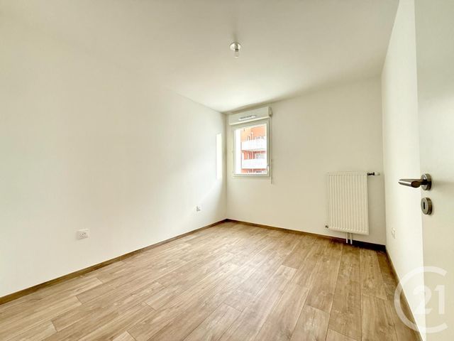 Appartement T4 à louer - 4 pièces - 74.6 m2 - TOURCOING - 59 - NORD-PAS-DE-CALAIS - Century 21 Les Pavés