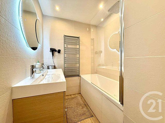 Appartement F2 à vendre - 2 pièces - 50.5 m2 - TOURCOING - 59 - NORD-PAS-DE-CALAIS - Century 21 Les Pavés