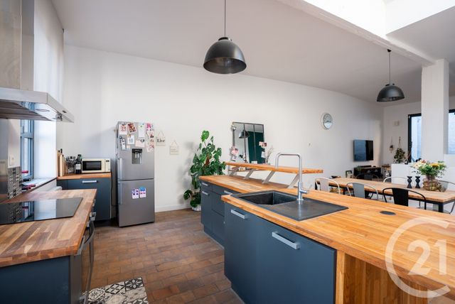 Appartement Loft à vendre - 5 pièces - 137.45 m2 - TOURCOING - 59 - NORD-PAS-DE-CALAIS - Century 21 Les Pavés