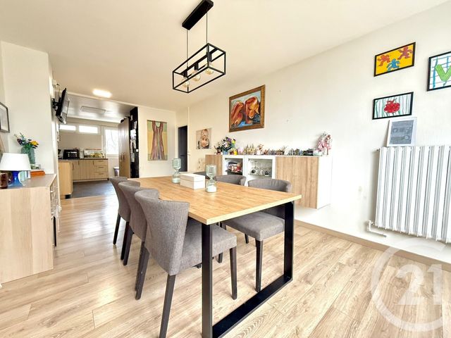 Appartement T3 à vendre - 3 pièces - 69.0 m2 - LYS LEZ LANNOY - 59 - NORD-PAS-DE-CALAIS - Century 21 Les Pavés