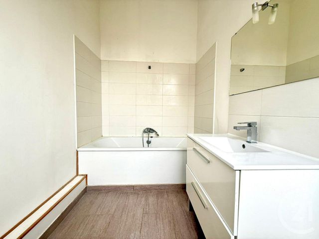 Appartement F2 à vendre - 2 pièces - 47.5 m2 - TOURCOING - 59 - NORD-PAS-DE-CALAIS - Century 21 Les Pavés