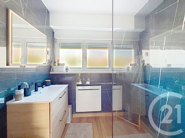 Appartement F3 à vendre - 3 pièces - 68.27 m2 - ROUBAIX - 59 - NORD-PAS-DE-CALAIS - Century 21 Les Pavés