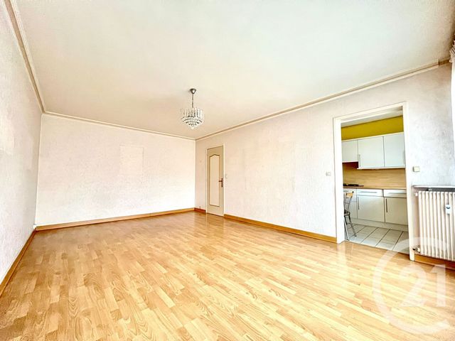 Appartement T4 à louer - 4 pièces - 88.45 m2 - TOURCOING - 59 - NORD-PAS-DE-CALAIS - Century 21 Les Pavés