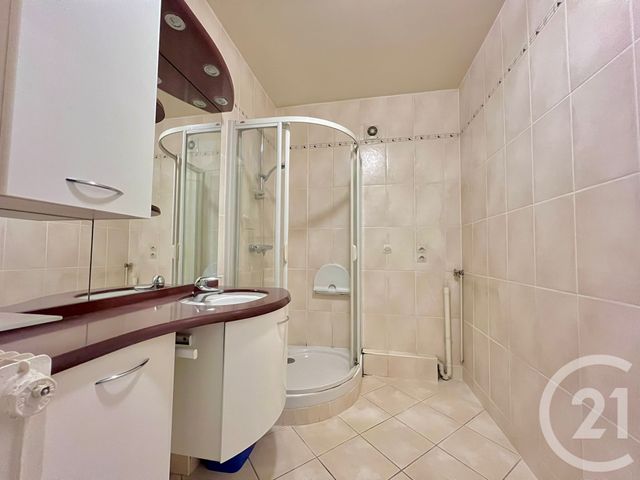 Appartement T4 à louer - 4 pièces - 88.45 m2 - TOURCOING - 59 - NORD-PAS-DE-CALAIS - Century 21 Les Pavés