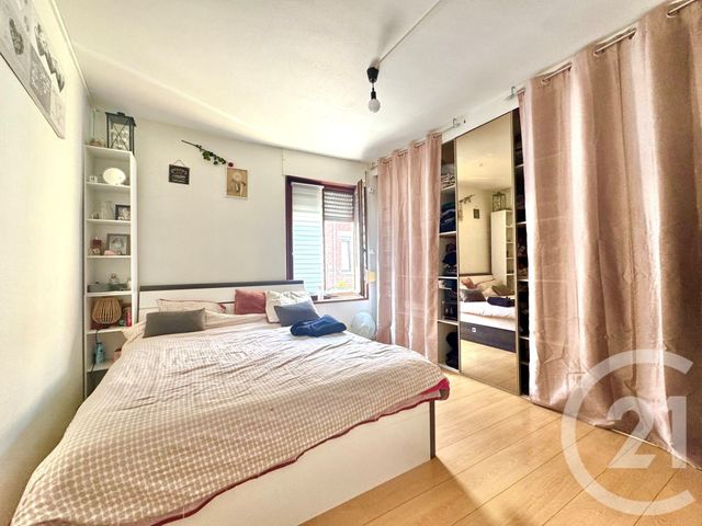 maison à vendre - 4 pièces - 87.31 m2 - TOURCOING - 59 - NORD-PAS-DE-CALAIS - Century 21 Les Pavés