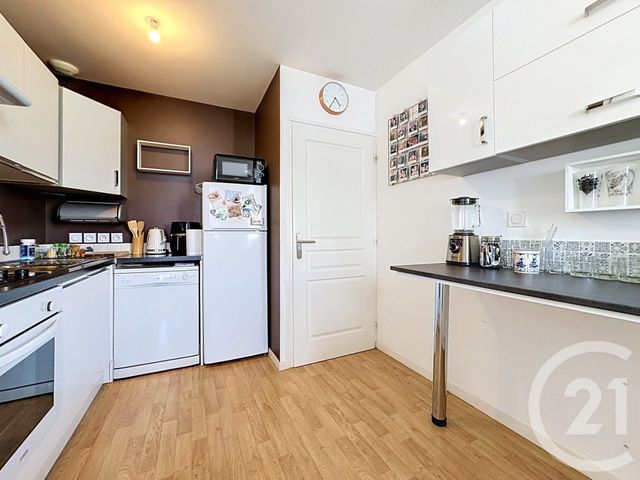 Appartement F3 à louer - 3 pièces - 57.92 m2 - TOURCOING - 59 - NORD-PAS-DE-CALAIS - Century 21 Les Pavés