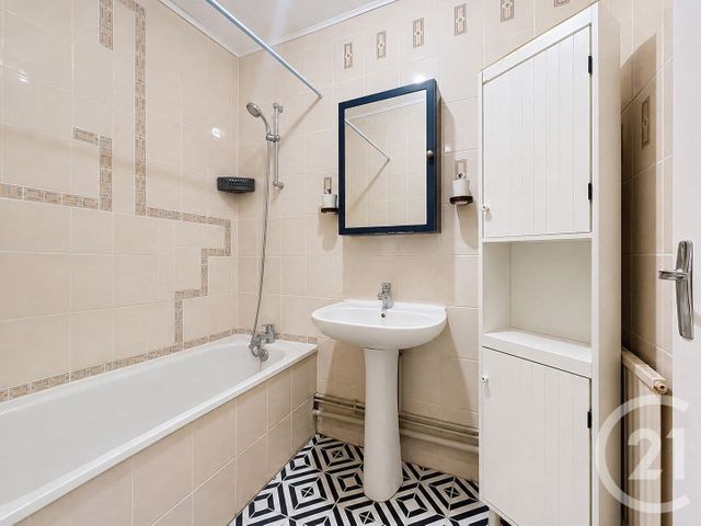 Appartement F4 à vendre - 4 pièces - 108.56 m2 - TOURCOING - 59 - NORD-PAS-DE-CALAIS - Century 21 Les Pavés