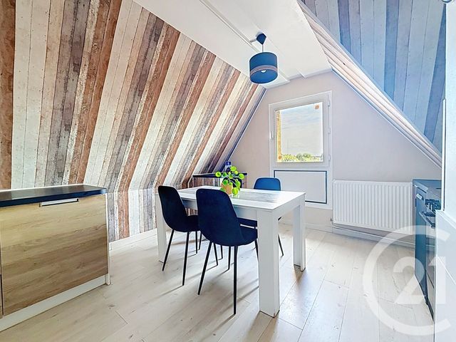 Appartement T2 à louer - 2 pièces - 46.06 m2 - WATTRELOS - 59 - NORD-PAS-DE-CALAIS - Century 21 Les Pavés