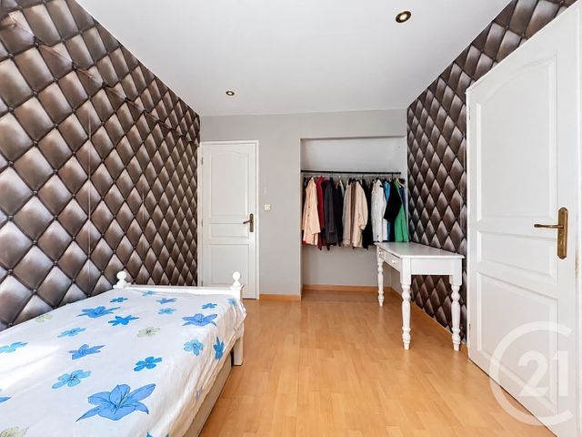 maison à vendre - 4 pièces - 157.29 m2 - NEUVILLE EN FERRAIN - 59 - NORD-PAS-DE-CALAIS - Century 21 Les Pavés