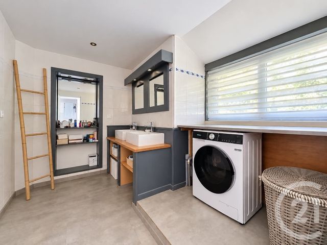 maison à vendre - 4 pièces - 157.29 m2 - NEUVILLE EN FERRAIN - 59 - NORD-PAS-DE-CALAIS - Century 21 Les Pavés
