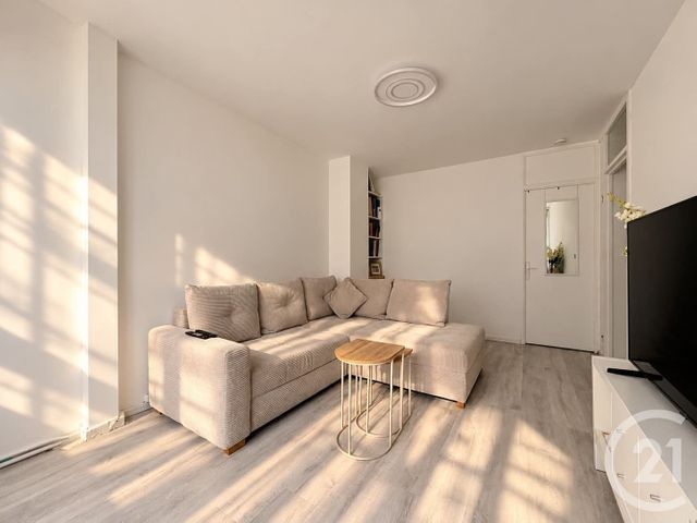 Appartement T2 à vendre - 2 pièces - 42.4 m2 - TOURCOING - 59 - NORD-PAS-DE-CALAIS - Century 21 Les Pavés